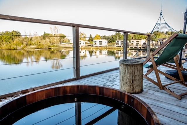 Ecolodges Du Golf Du Sauternais Saint-Loubert Exterior foto